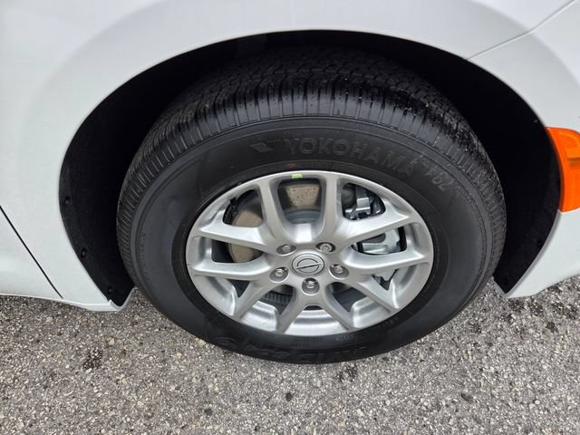 New 2026 Chrysler Voyager LX FWD image 16