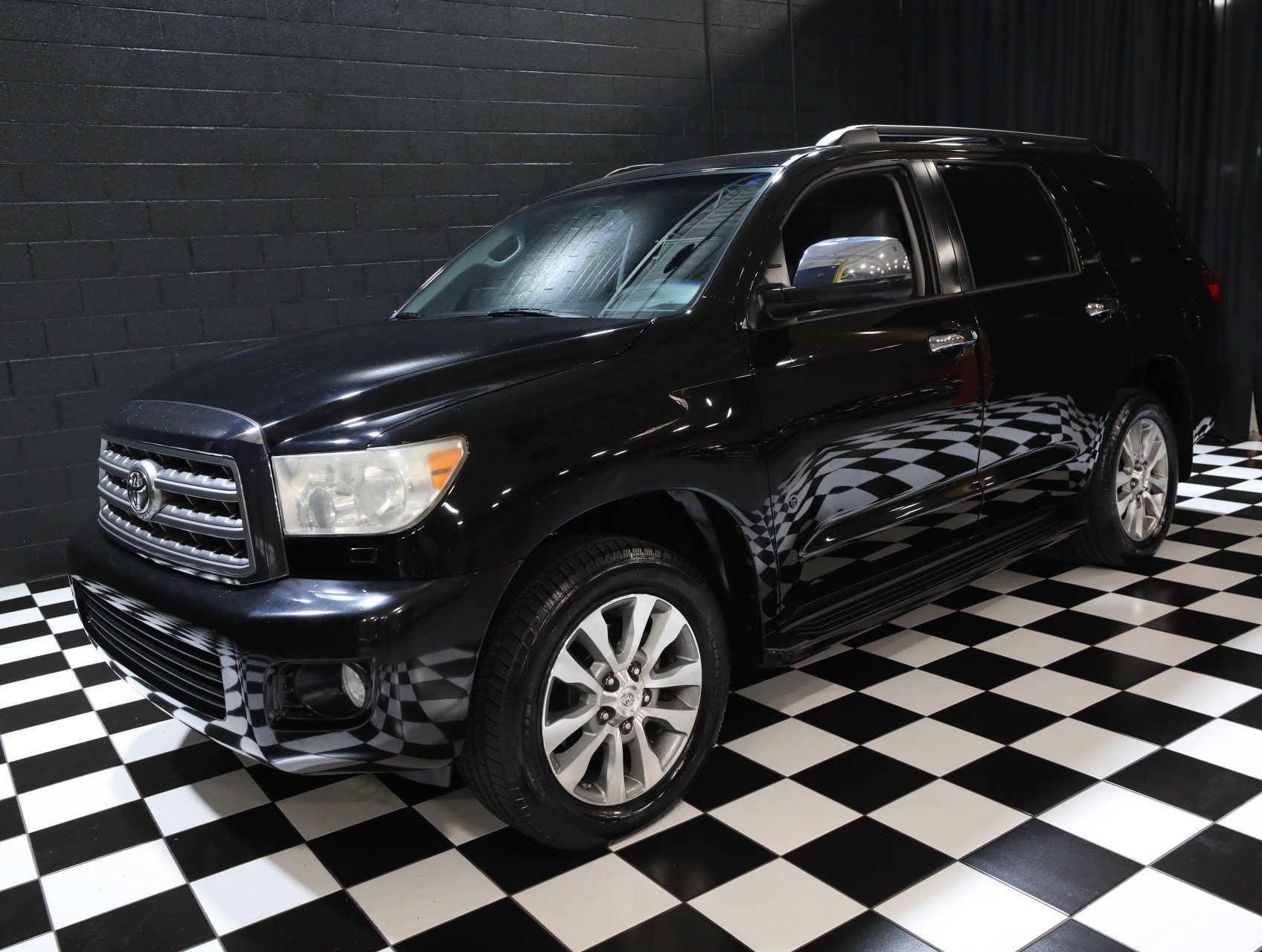 Used 2016 Toyota Sequoia Limited AWD/4WD image 8