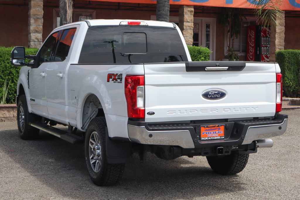 Used 2018 Ford F250 Lariat w/ Lariat Value Package AWD/4WD image 6