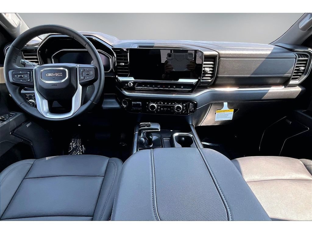 New 2026 GMC Sierra 1500 SLT w/ SLT Premium Package AWD/4WD image 5
