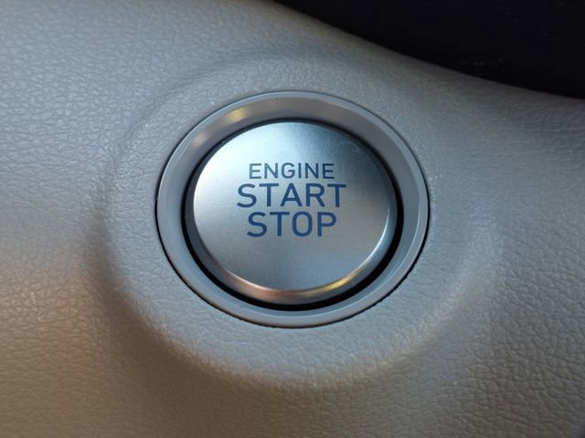 Used 2025 Hyundai Venue SEL FWD image 26