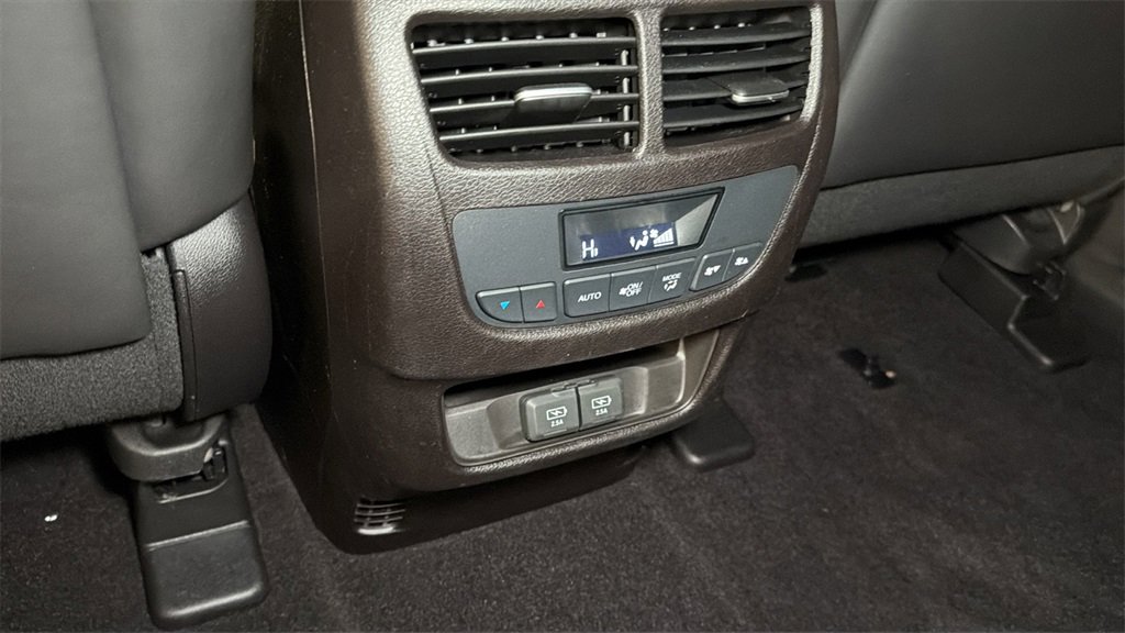 Used 2020 Acura MDX A-Spec image 16