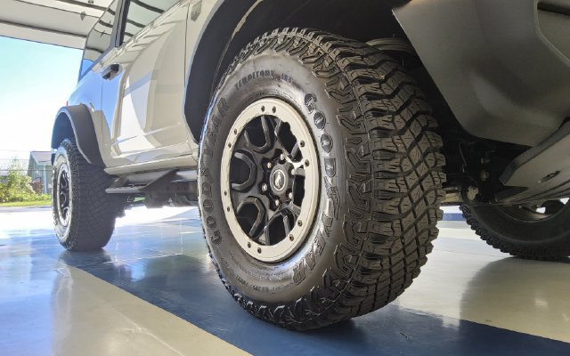 Used 2023 Ford Bronco Big Bend w/ Sasquatch Package AWD/4WD image 9