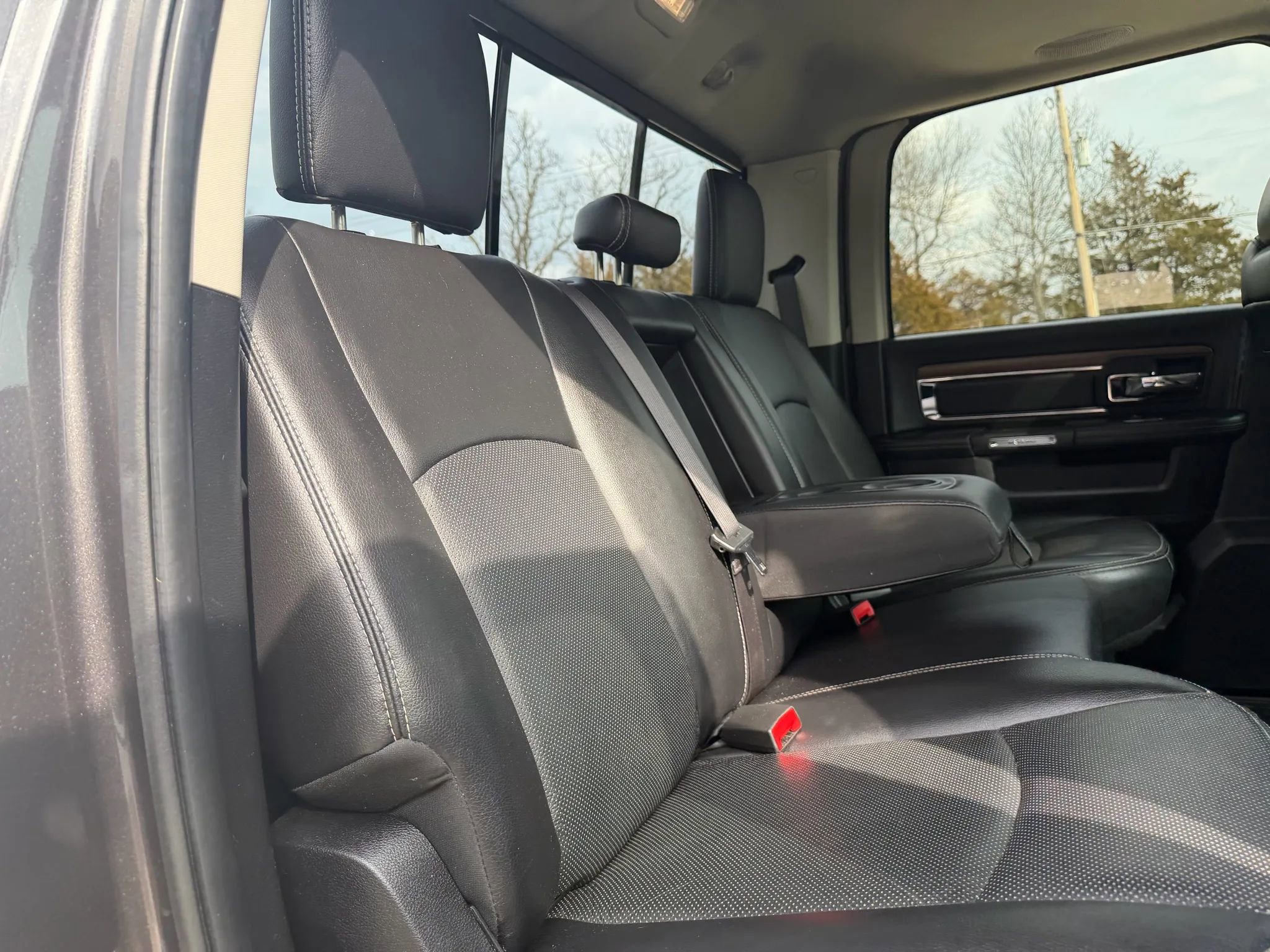 Used 2016 RAM 2500 Laramie w/ Convenience Group image 45