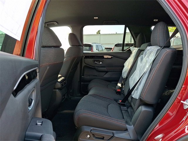 New 2025 Honda Pilot Sport image 8