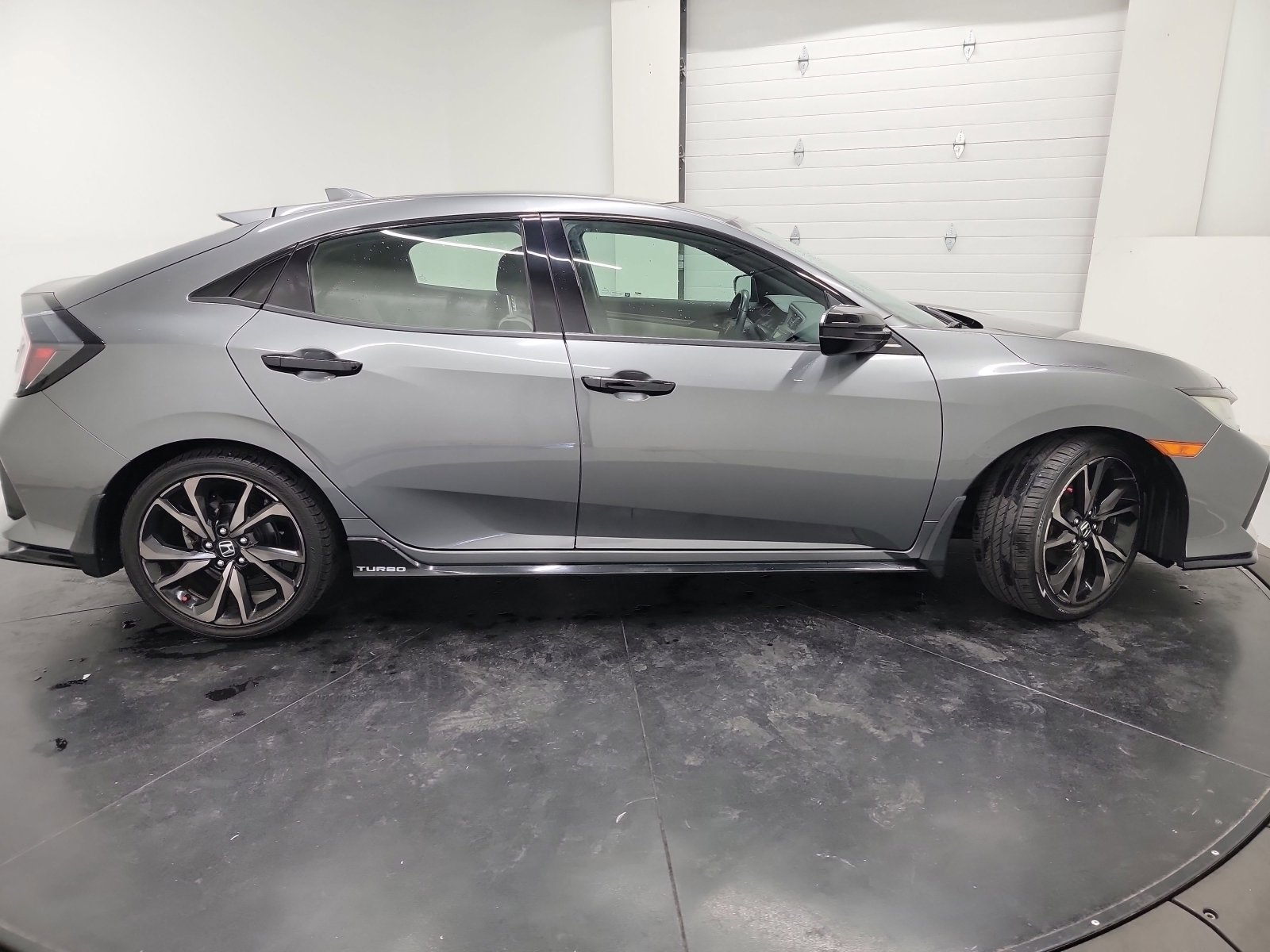 Used 2018 Honda Civic Sport image 11