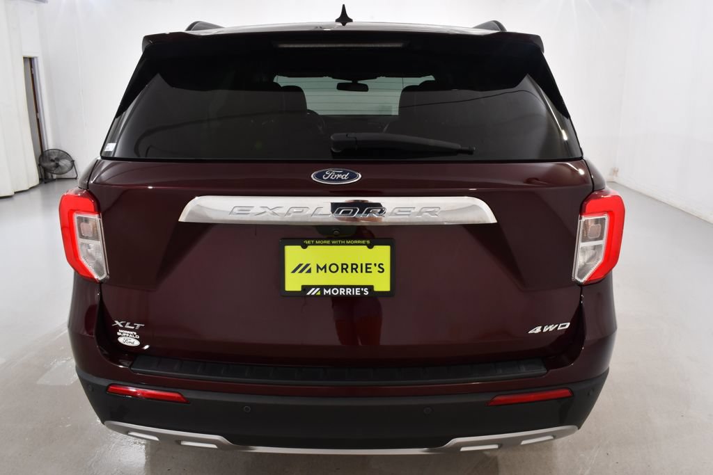 Used 2022 Ford Explorer XLT w/ Equipment Group 202A AWD/4WD image 13
