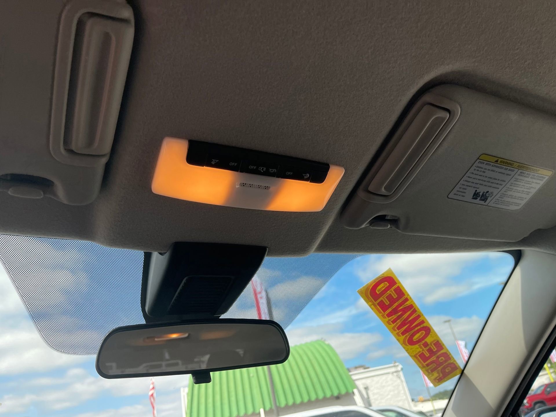 Used 2022 Nissan Kicks S FWD image 19
