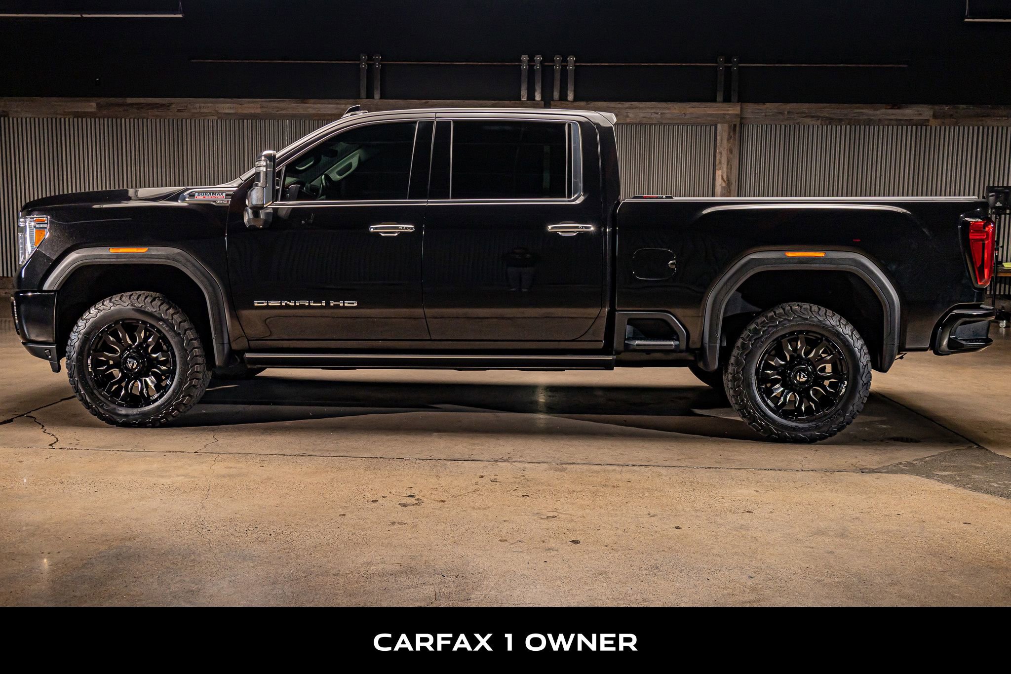 Used 2022 GMC Sierra 2500 Denali w/ Denali Black Diamond Edition image 5