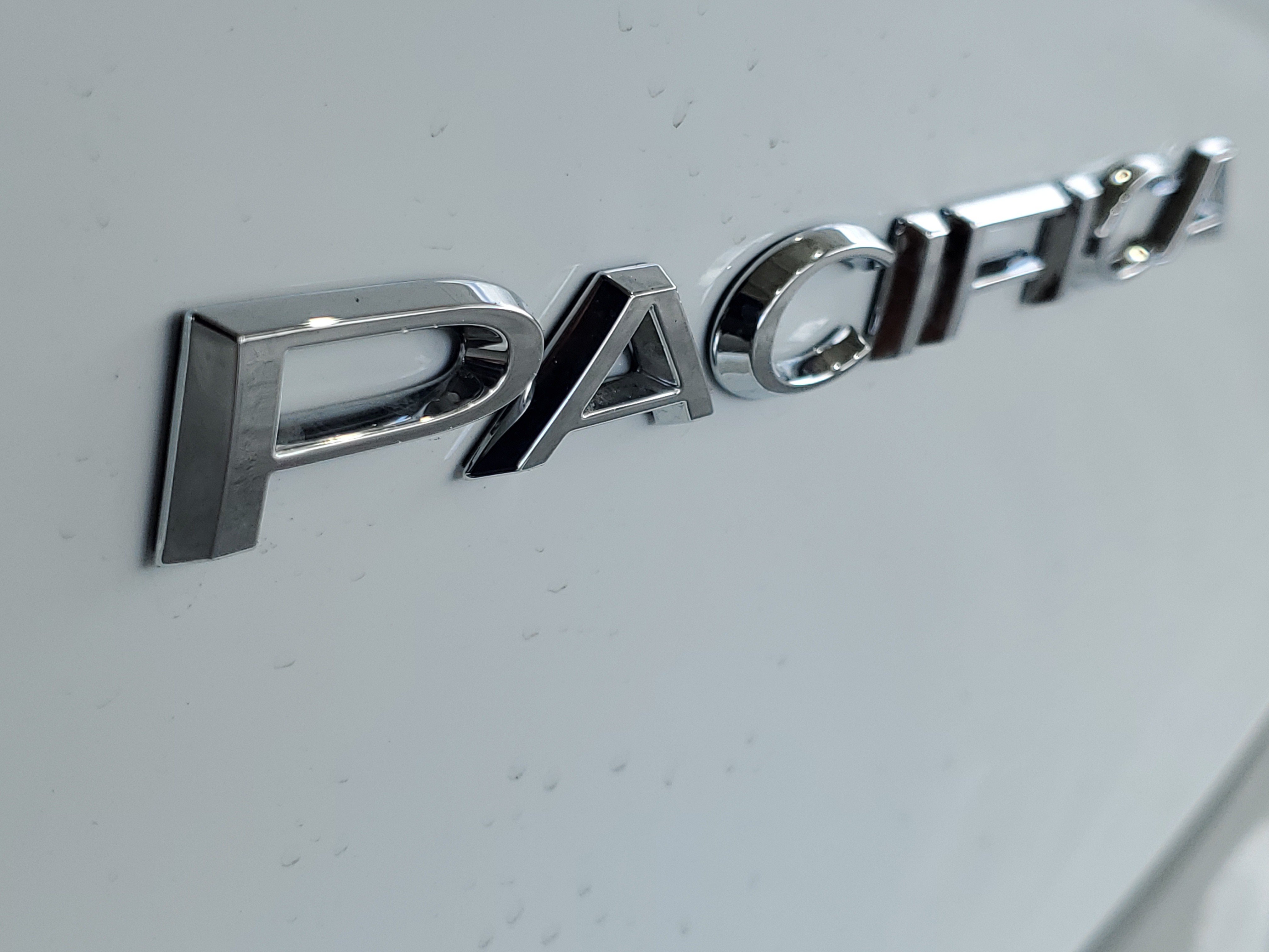 New 2027 Chrysler Pacifica Select FWD image 5