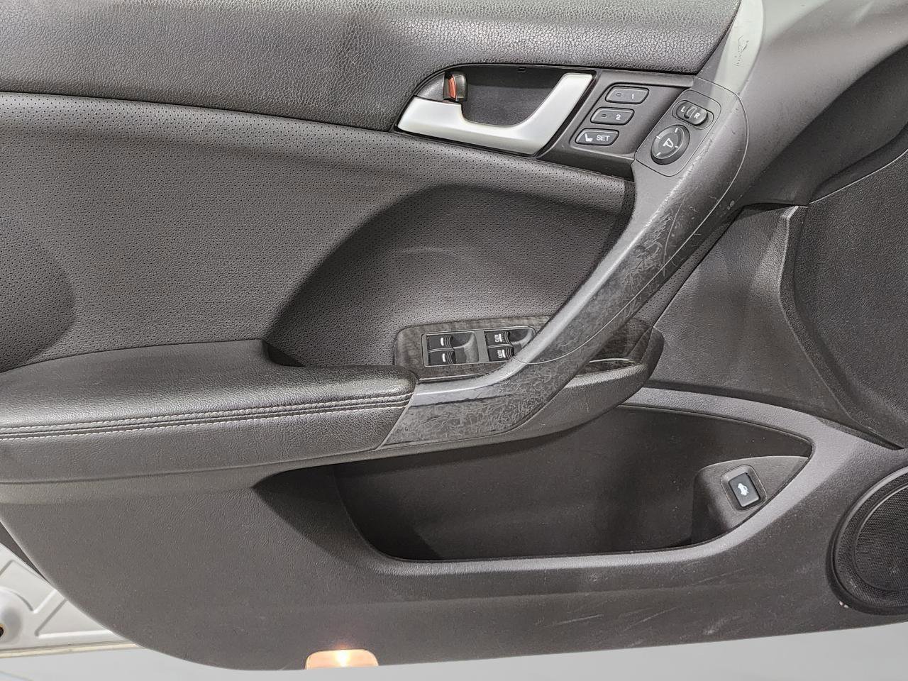 Used 2013 Acura TSX Sedan FWD image 11