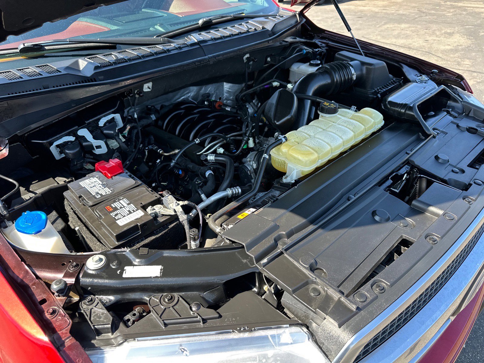 Used 2020 Ford F150 Platinum w/ Technology Package image 17