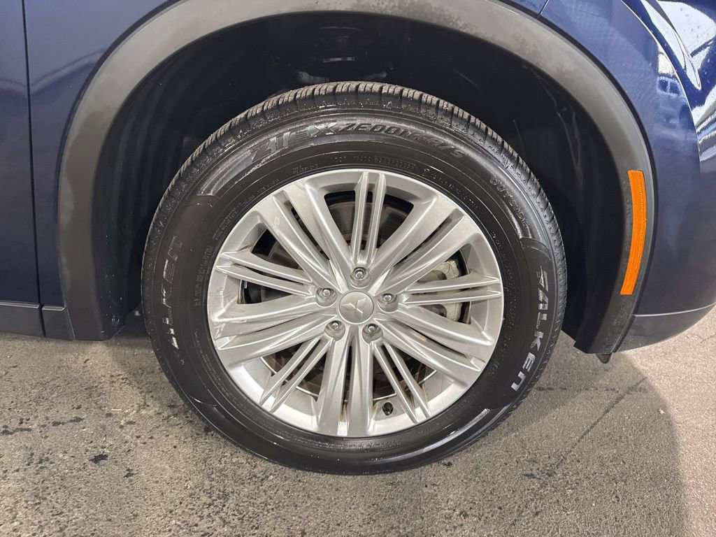 Used 2023 Mitsubishi Outlander ES image 7