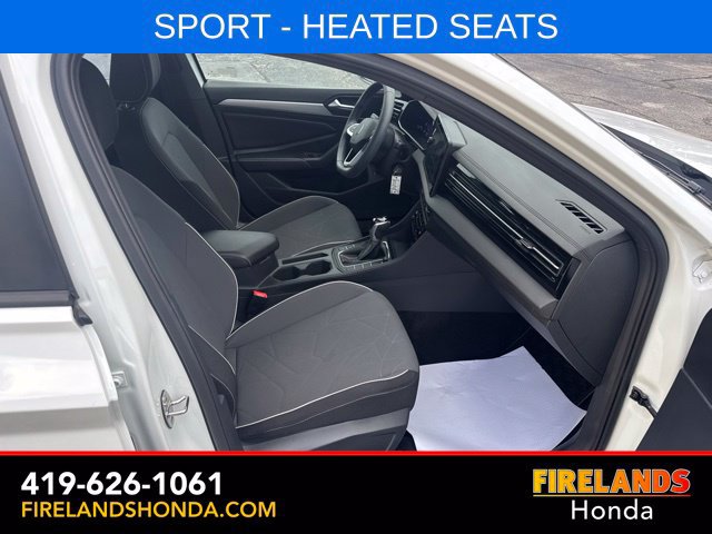 Used 2026 Volkswagen Jetta Sport FWD image 30