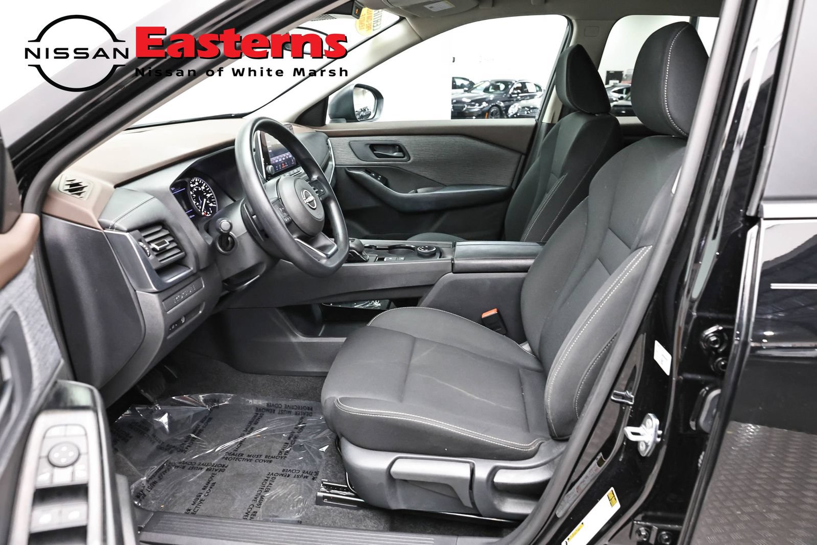 Used 2023 Nissan Rogue S AWD/4WD image 14