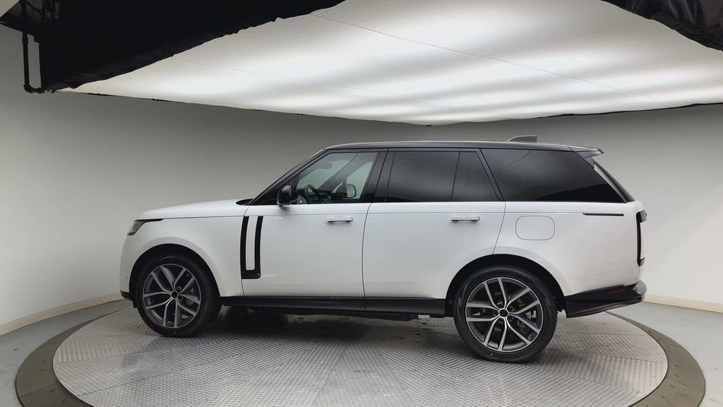 New 2026 Land Rover Range Rover SE AWD/4WD image 5