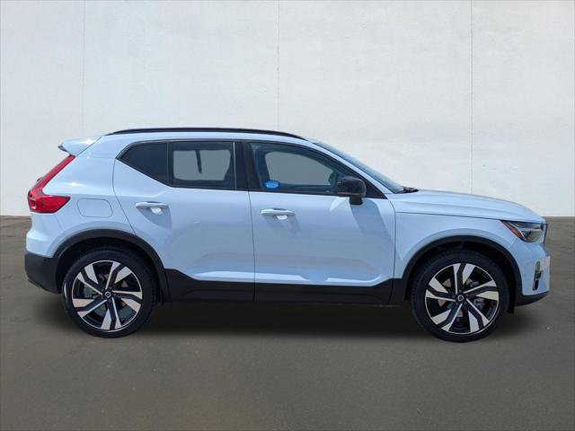 Used 2026 Volvo XC40 B5 Ultra w/ Climate Package AWD/4WD image 6