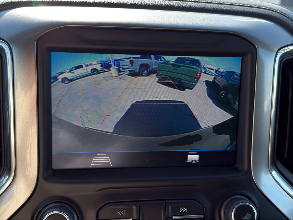 Used 2022 Chevrolet Silverado 1500 RST AWD/4WD image 21