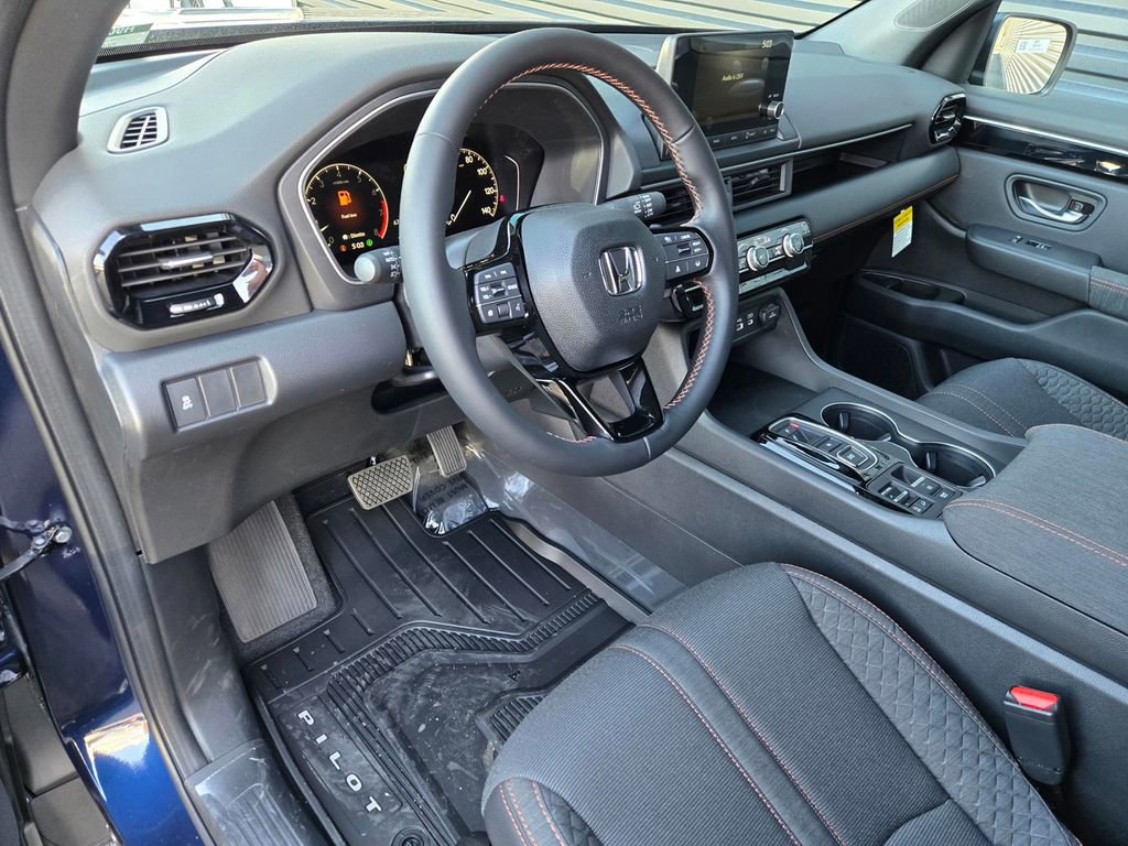 New 2025 Honda Pilot Sport image 19