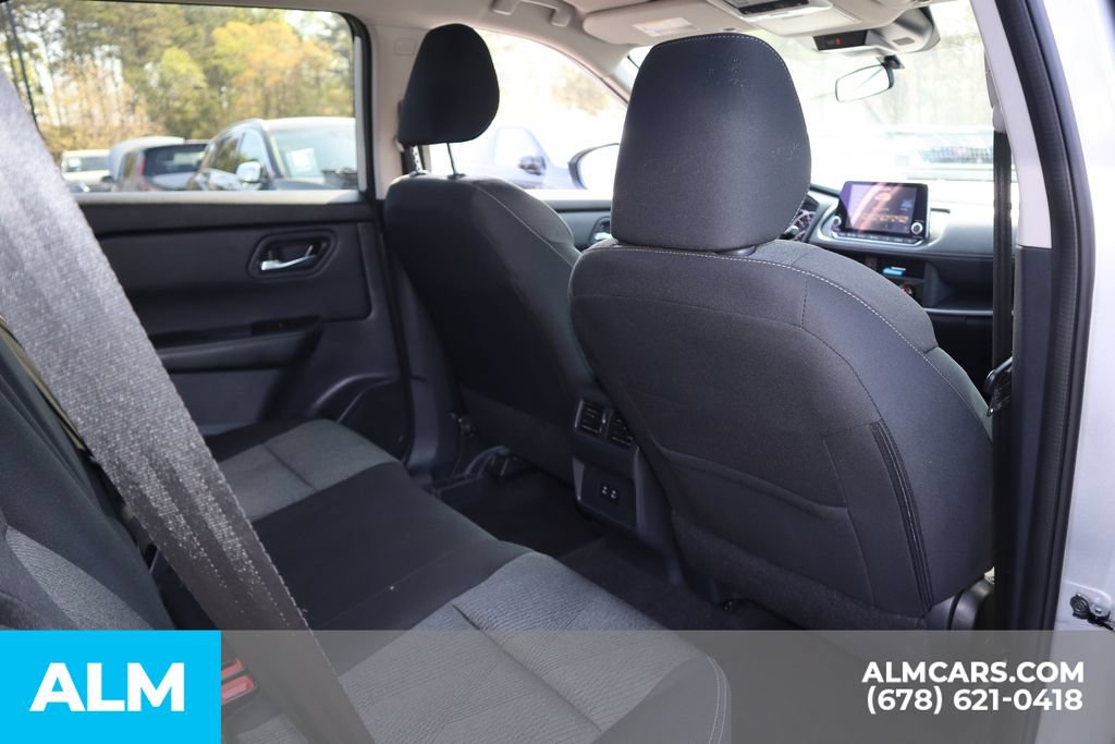 Used 2025 Nissan Rogue SV AWD/4WD image 23