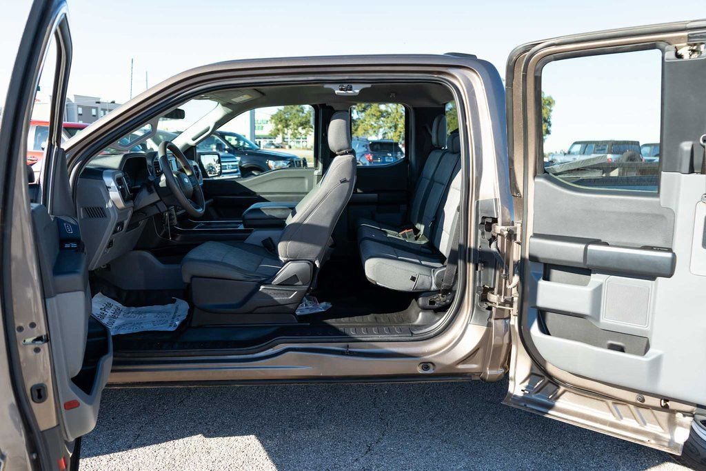 Used 2023 Ford F150 XL AWD/4WD image 13