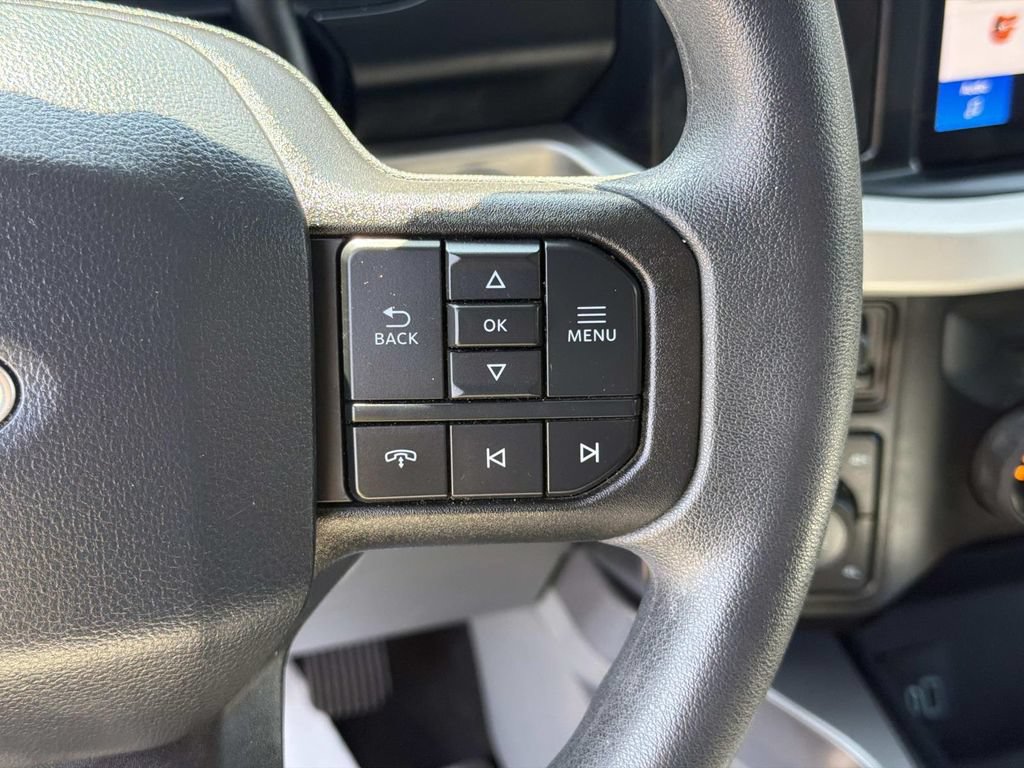 Used 2024 Ford F250 XLT w/ Black Appearance Package AWD/4WD image 11