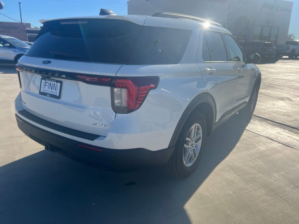 New 2026 Ford Explorer Active image 5