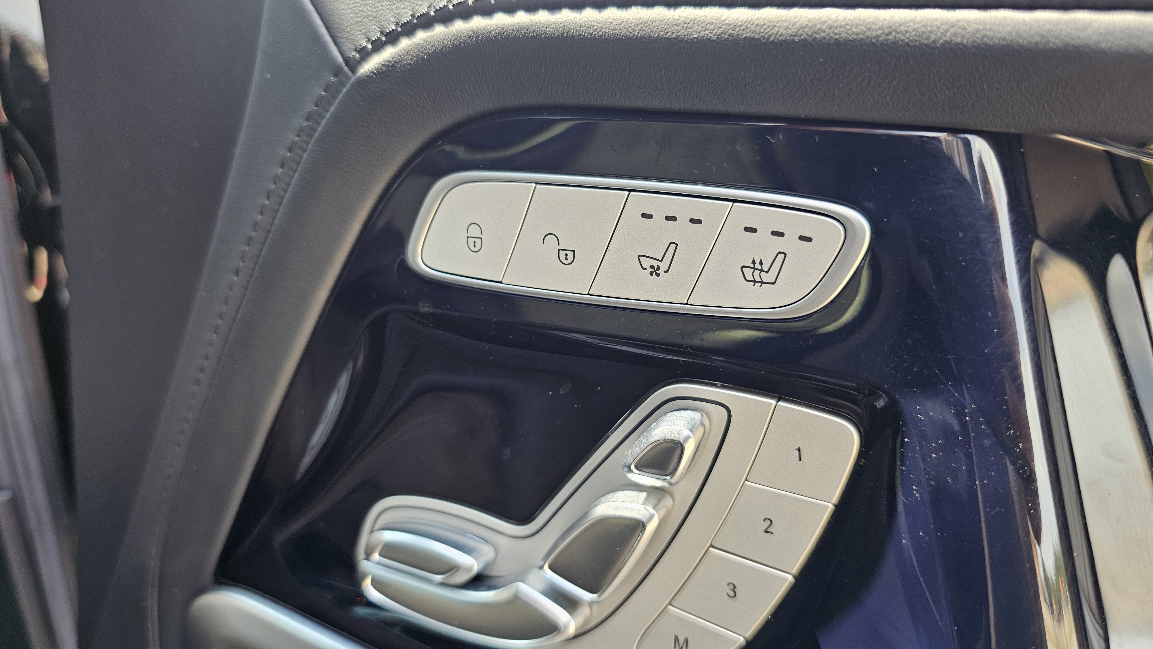 Used 2021 Mercedes-Benz G 550 image 35