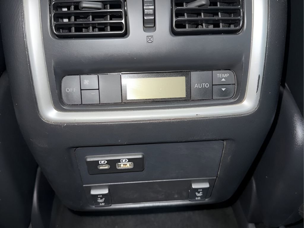 Used 2019 INFINITI QX60 Luxe w/ Sensory Package image 22
