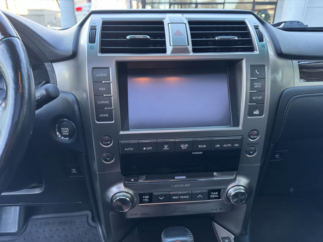 Used 2017 Lexus GX 460 Luxury w/ Preferred Accessory Package image 10