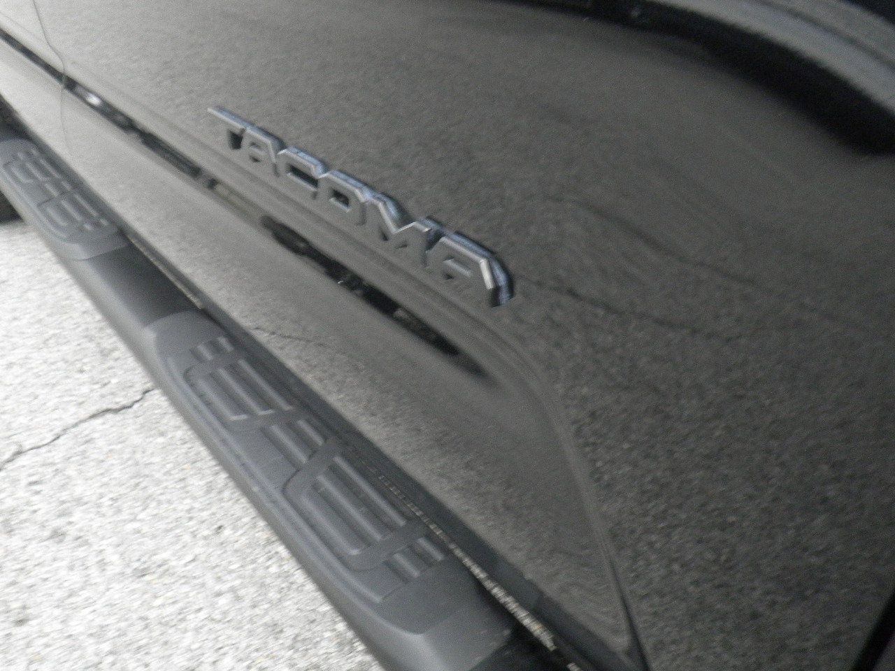 Used 2023 Toyota Tacoma TRD Off-Road image 9