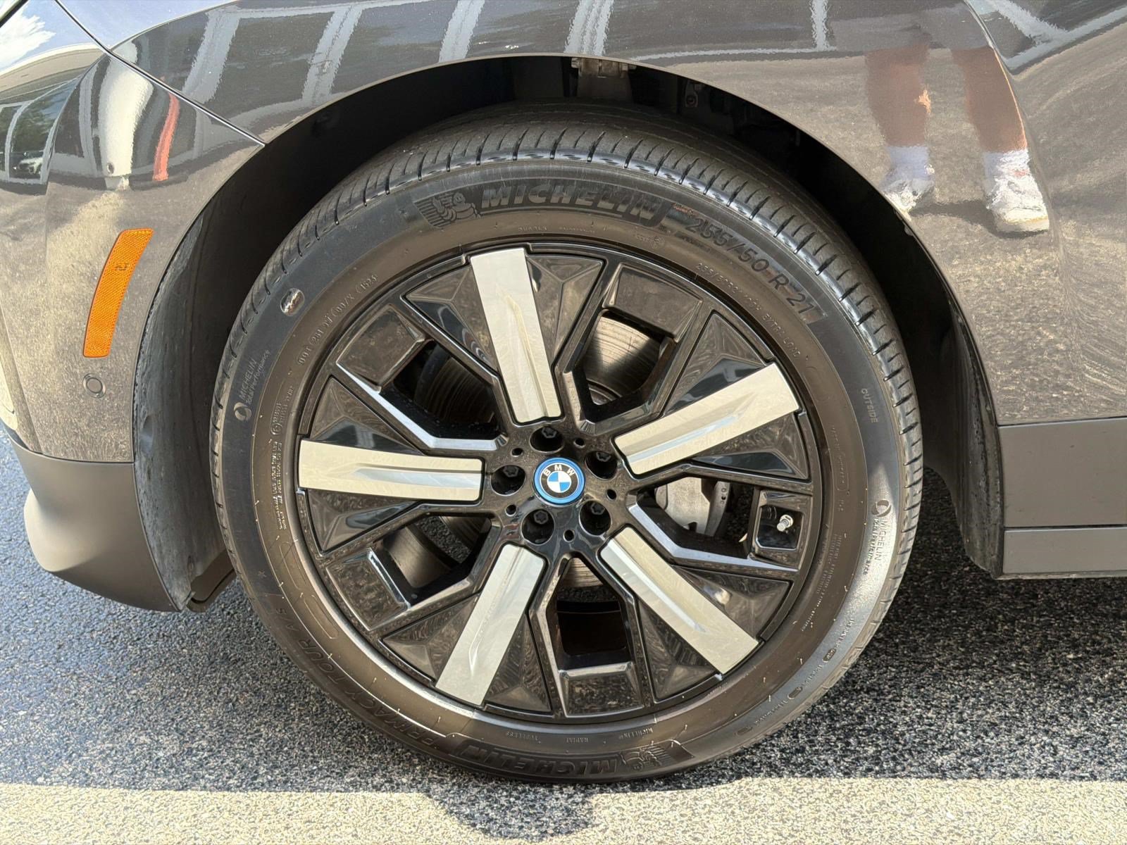 Certified 2024 BMW iX xDrive50 w/ Convenience Package AWD/4WD image 10