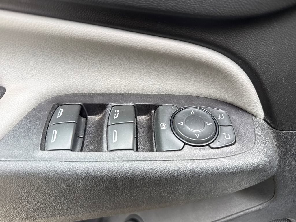 Used 2018 Chevrolet Equinox LT w/ Sun & Infotainment Package image 15