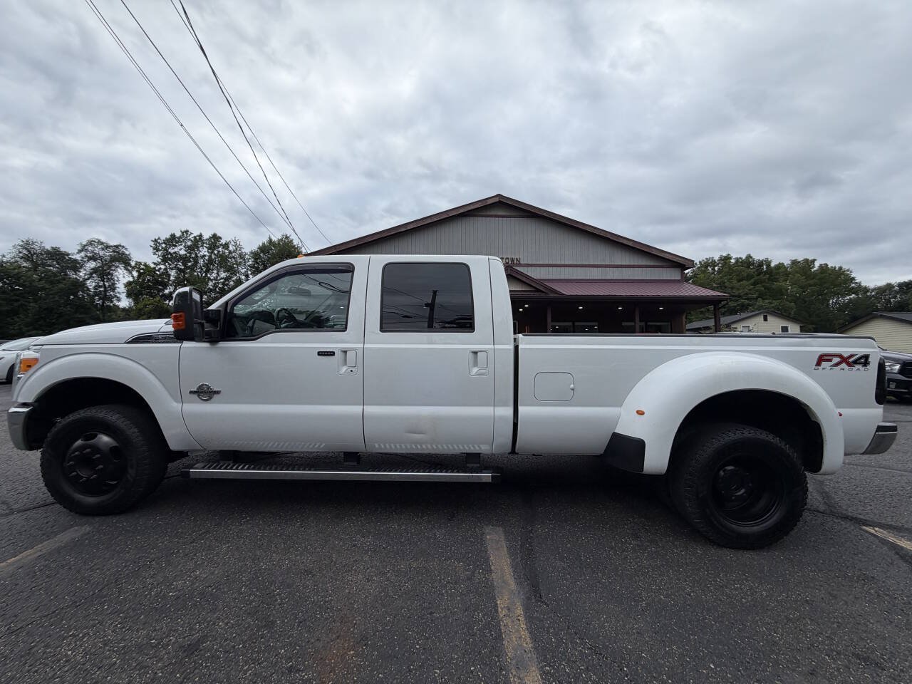 Used 2014 Ford F350 Lariat w/ Lariat Ultimate Package AWD/4WD image 4