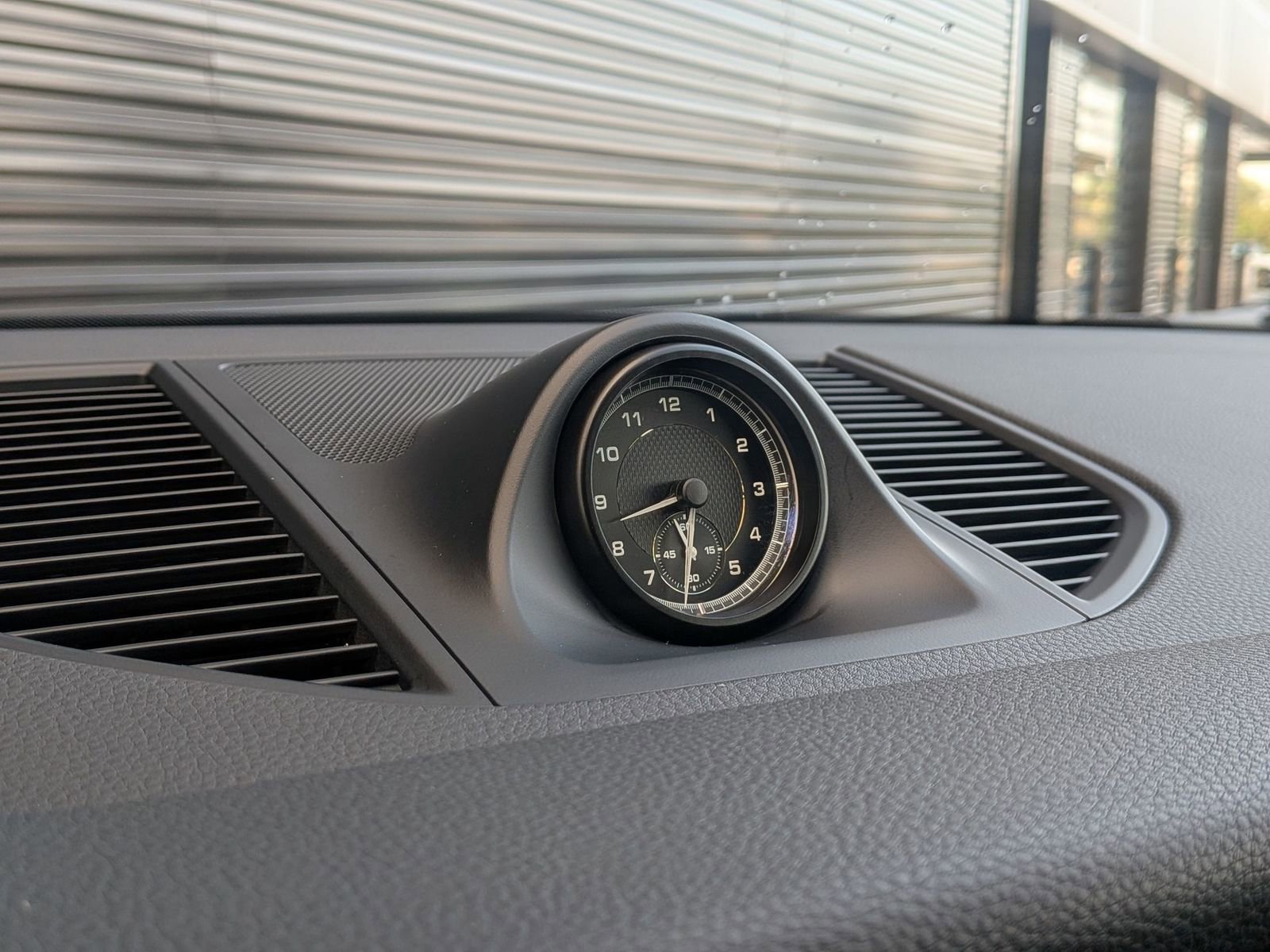 Certified 2026 Porsche Macan image 22