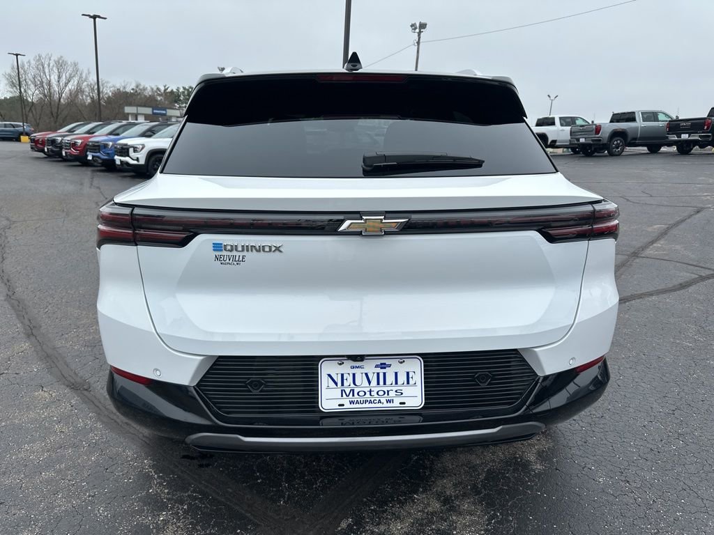 Used 2025 Chevrolet Equinox EV LT image 4