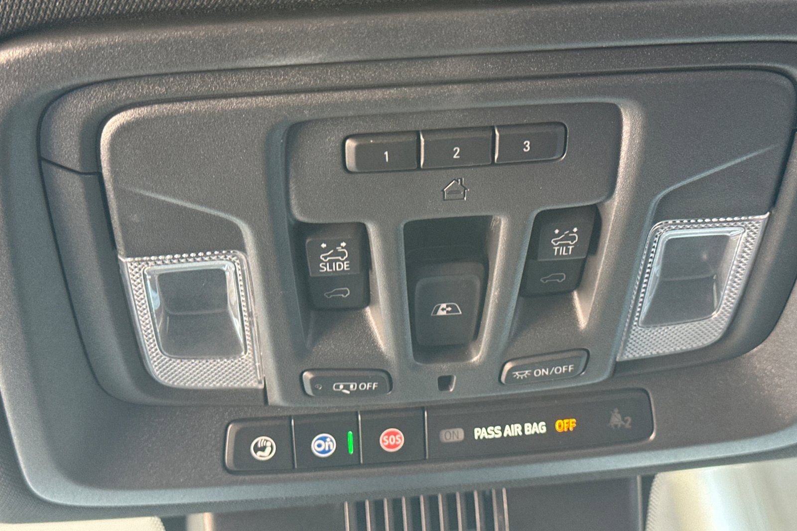 Used 2025 GMC Sierra 1500 AT4 w/ AT4 Premium Package AWD/4WD image 23