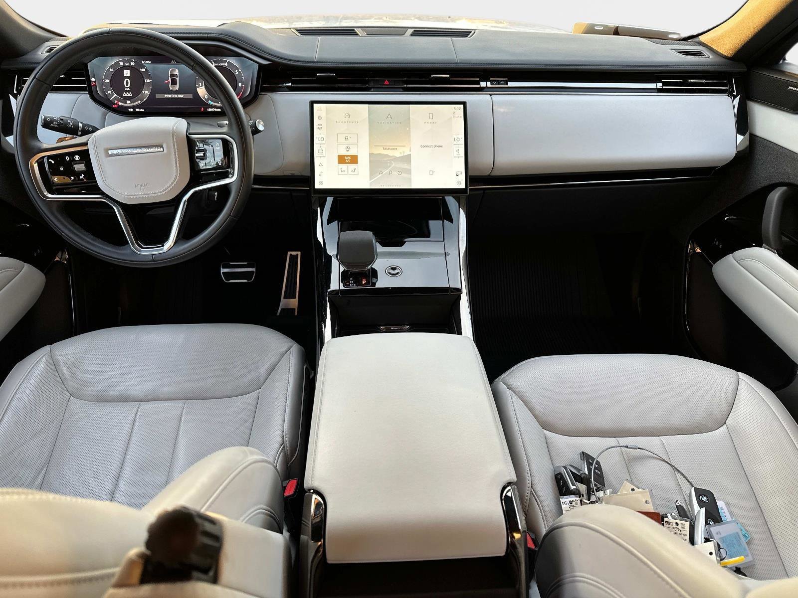 Used 2024 Land Rover Range Rover Sport SE image 16