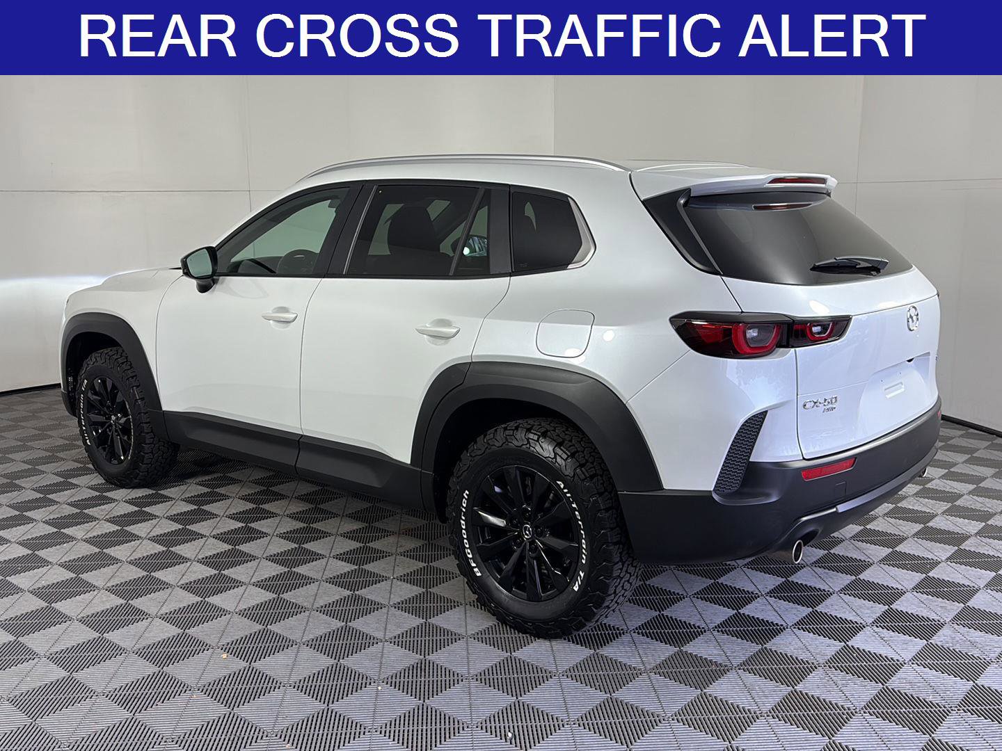 Used 2023 MAZDA CX-50 2.5 S w/ Cargo Package image 7