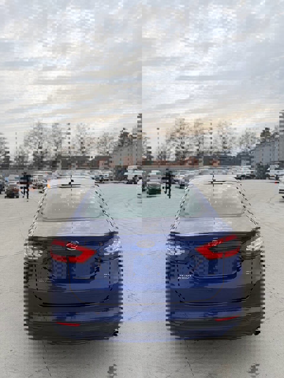 Used 2016 Ford Fusion SE image 6