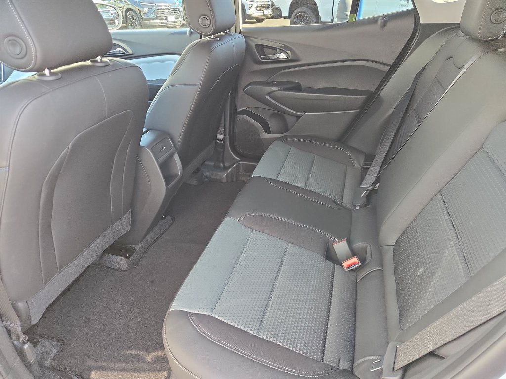 New 2026 Chevrolet Trax LT w/ Driver Confidence Package FWD image 16