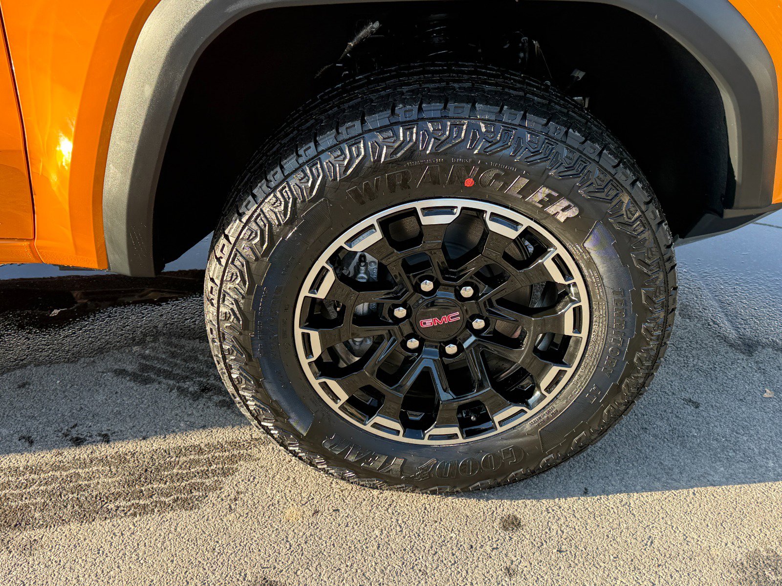 New 2026 GMC Canyon AT4 w/ Technology Plus Package image 12