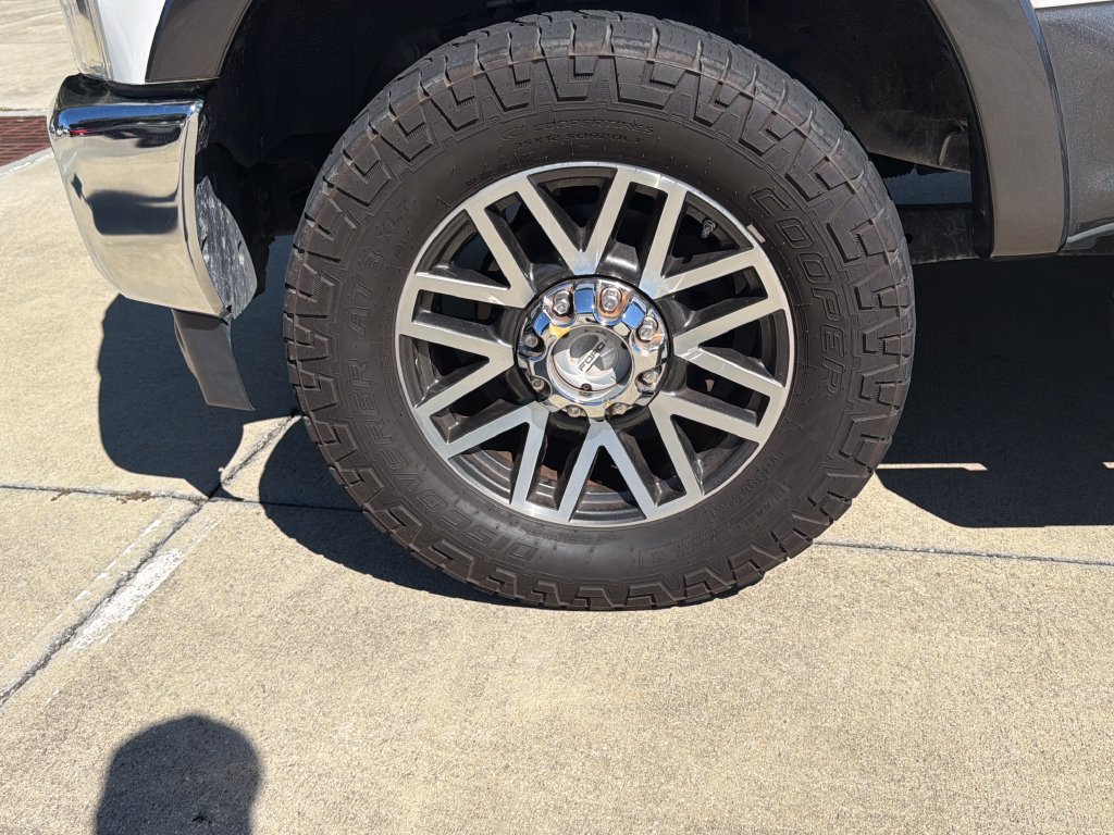 Used 2018 Ford F250 Lariat w/ FX4 Off-Road Package AWD/4WD image 13