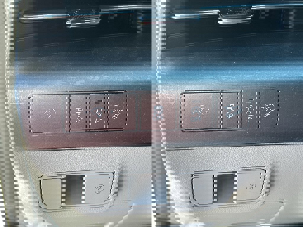 New 2026 Hyundai Kona SE image 24