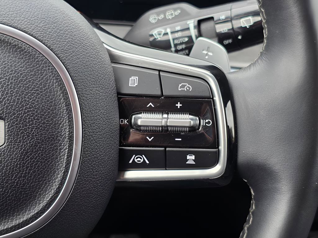 Used 2024 Kia Sorento SX Prestige image 29