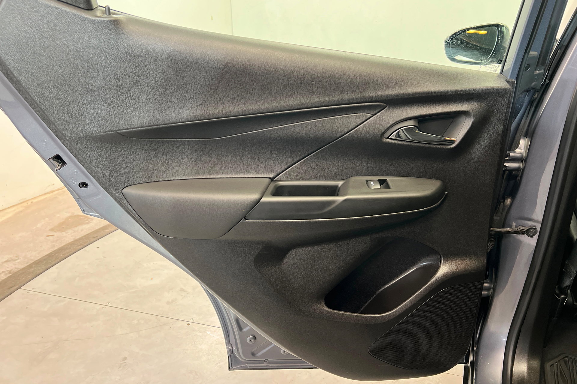 Certified 2023 Chevrolet Bolt LT w/ Infotainment Package image 19