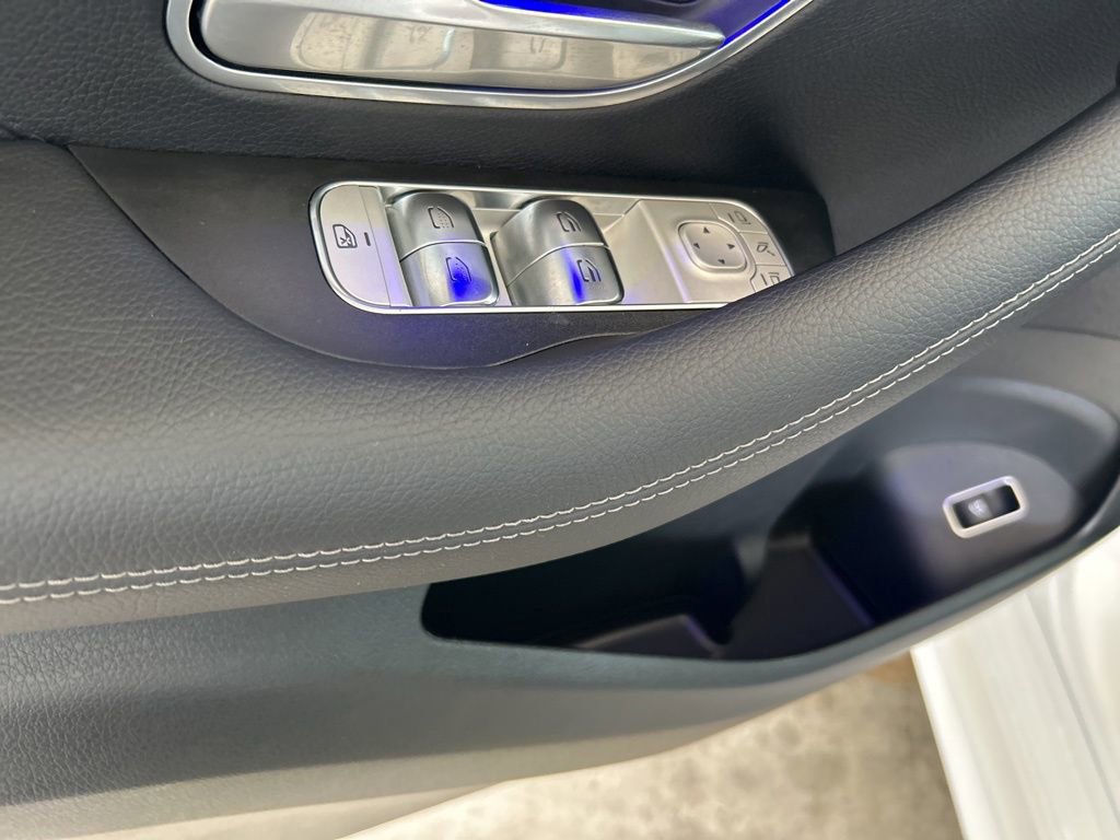 Used 2025 Mercedes-Benz GLS 450 4MATIC image 35