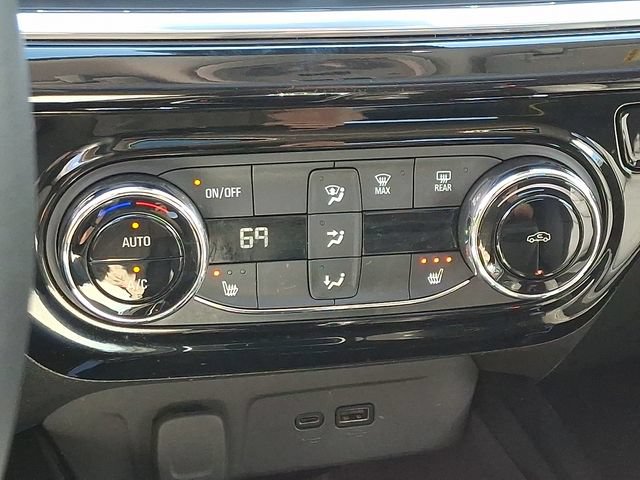 Used 2024 Chevrolet Trax ACTIV w/ Sunroof Package FWD image 18