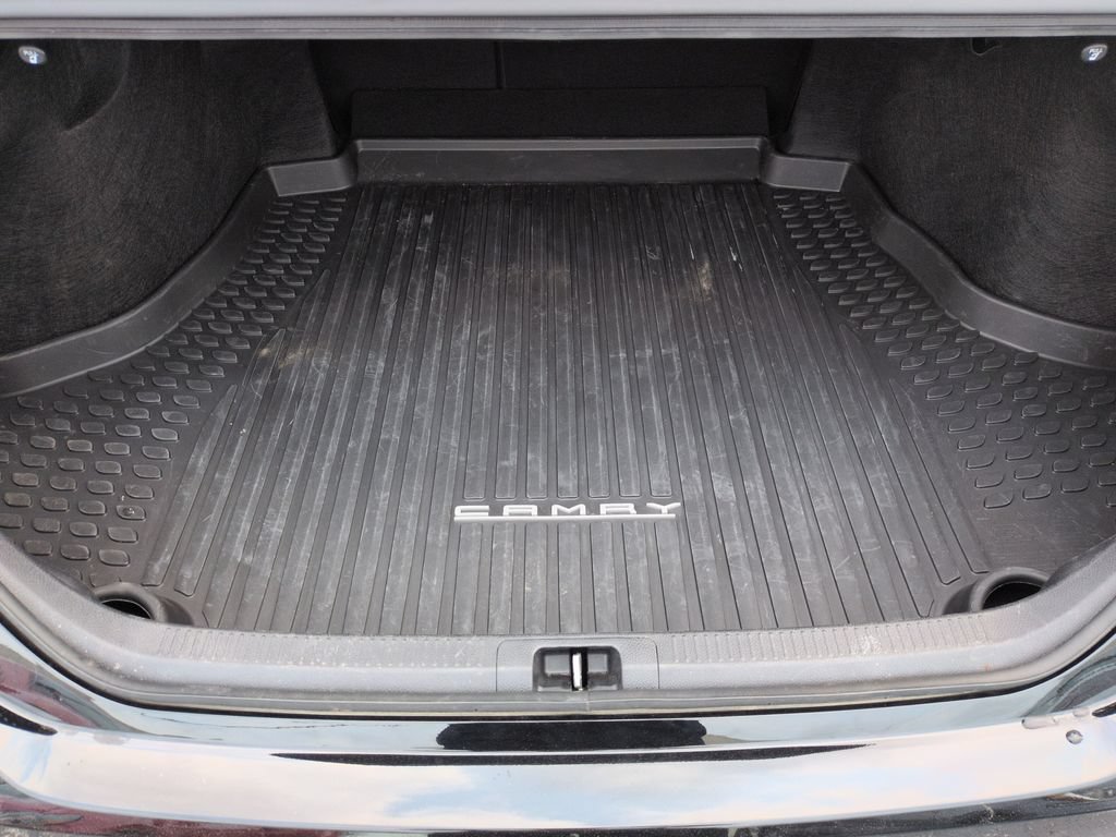 Used 2025 Toyota Camry SE FWD image 23
