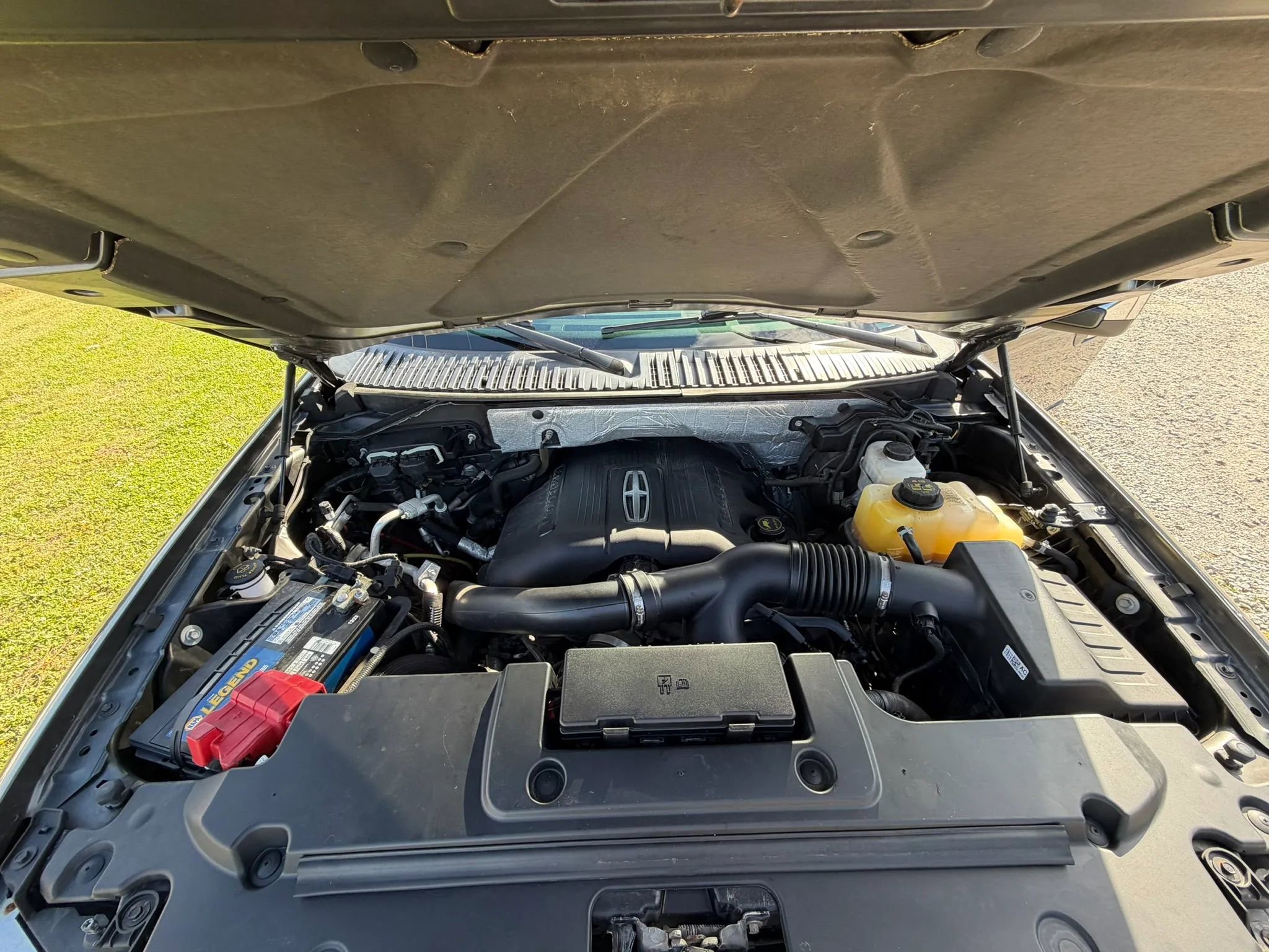 Used 2015 Lincoln Navigator L 4WD image 20